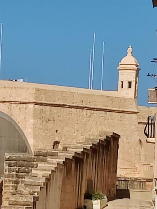 Crew 2 Savynomad Harbour Residences Wow Views Cospicua المظهر الخارجي الصورة